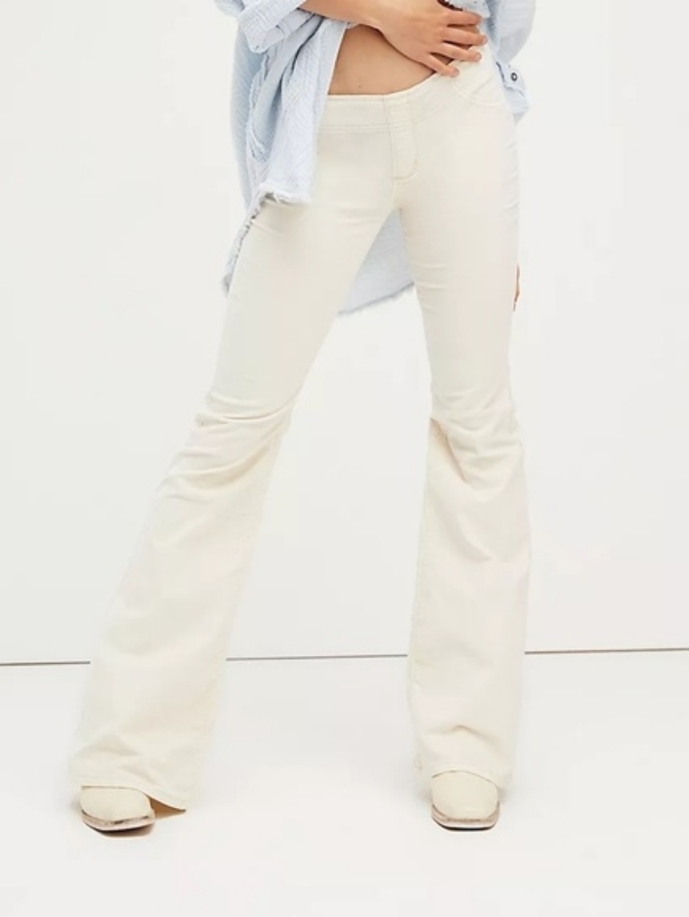 Free People Low Rise Corduroy Ribbed Pull On Kick Flares / Pants